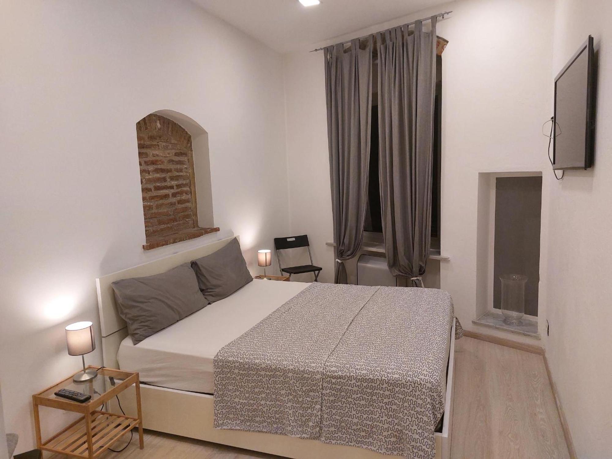 Piazzetta Dei Consoli Apartment Савона Экстерьер фото