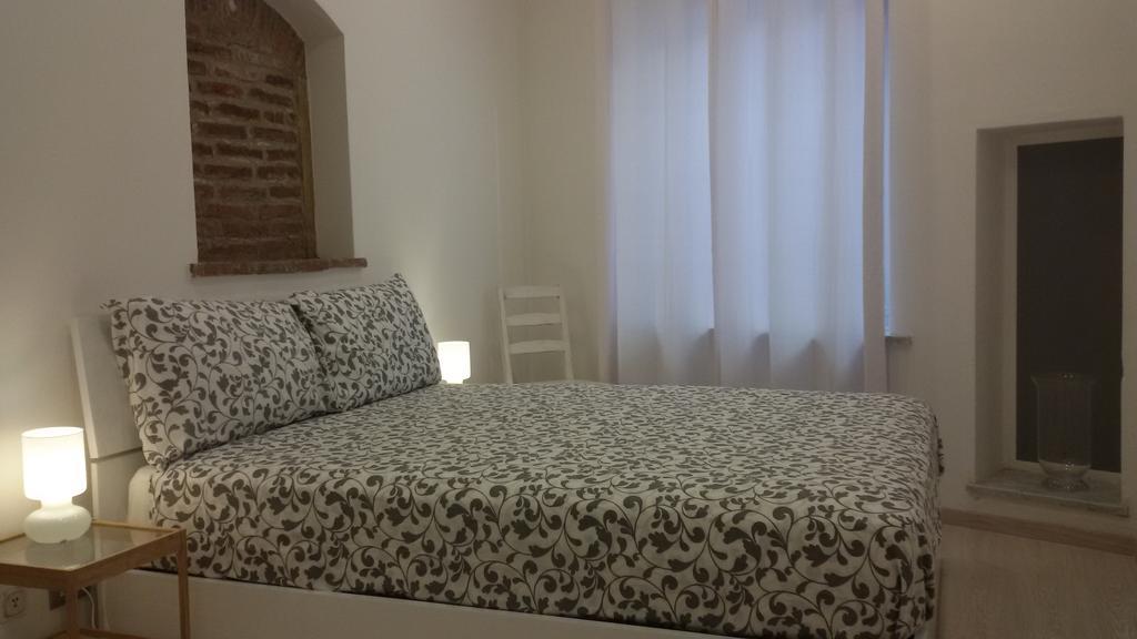 Piazzetta Dei Consoli Apartment Савона Экстерьер фото
